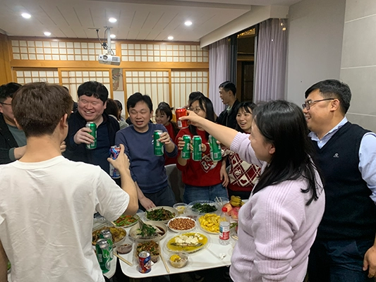 El equipo Fushi organiza un Team Building de fin de a&ntilde;o junto al mar en Huizhou para mejorar la unidad y seguir adelante